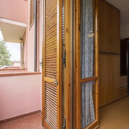 Happy By Interhome Apartman Civezza